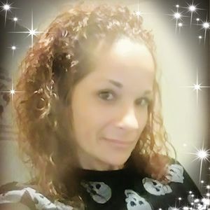 Meet your Posher, Tania